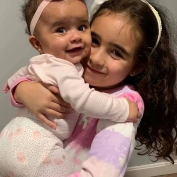 Meet your Posher, Carlos - Picture 1 of 1